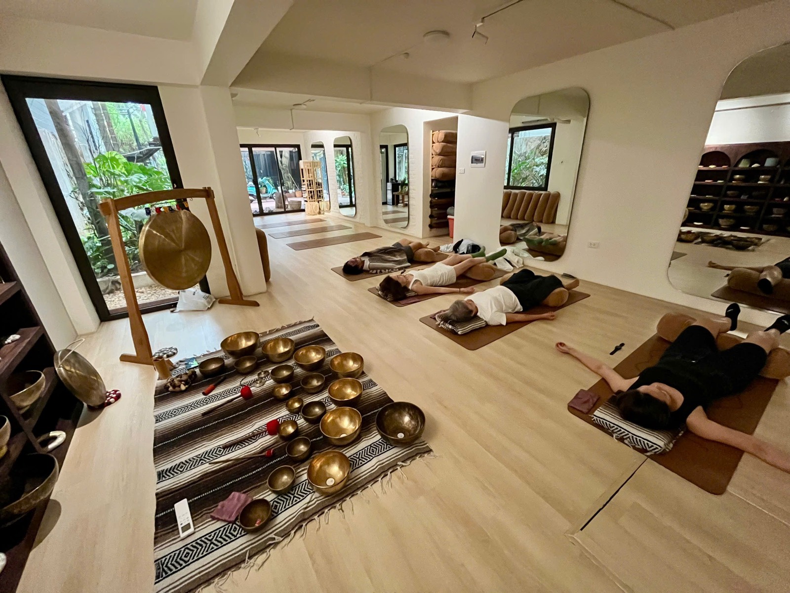 Không gian Sound Healing Hanoi